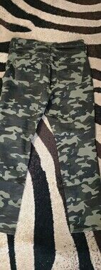 No Boundaries Women's Straight Leg Camo Jeans in Green